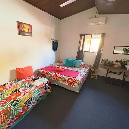 Passifloras Hostel Quepos Exterior photo