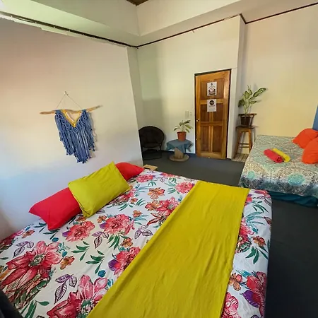 Passifloras Hostel Quepos Exterior photo